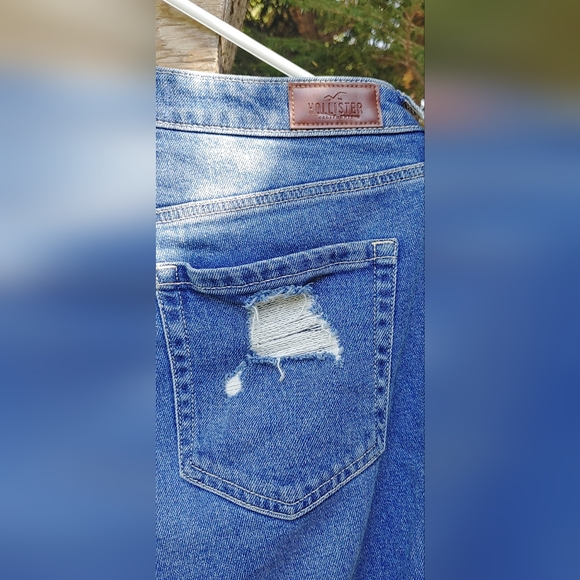 Hollister Destroyed Mom Jeans Size 9S - 29W 25L - Picture 4 of 5
